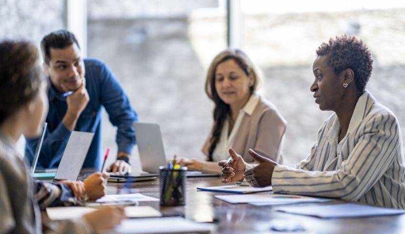 The Role of Communication in Software Project Rescue